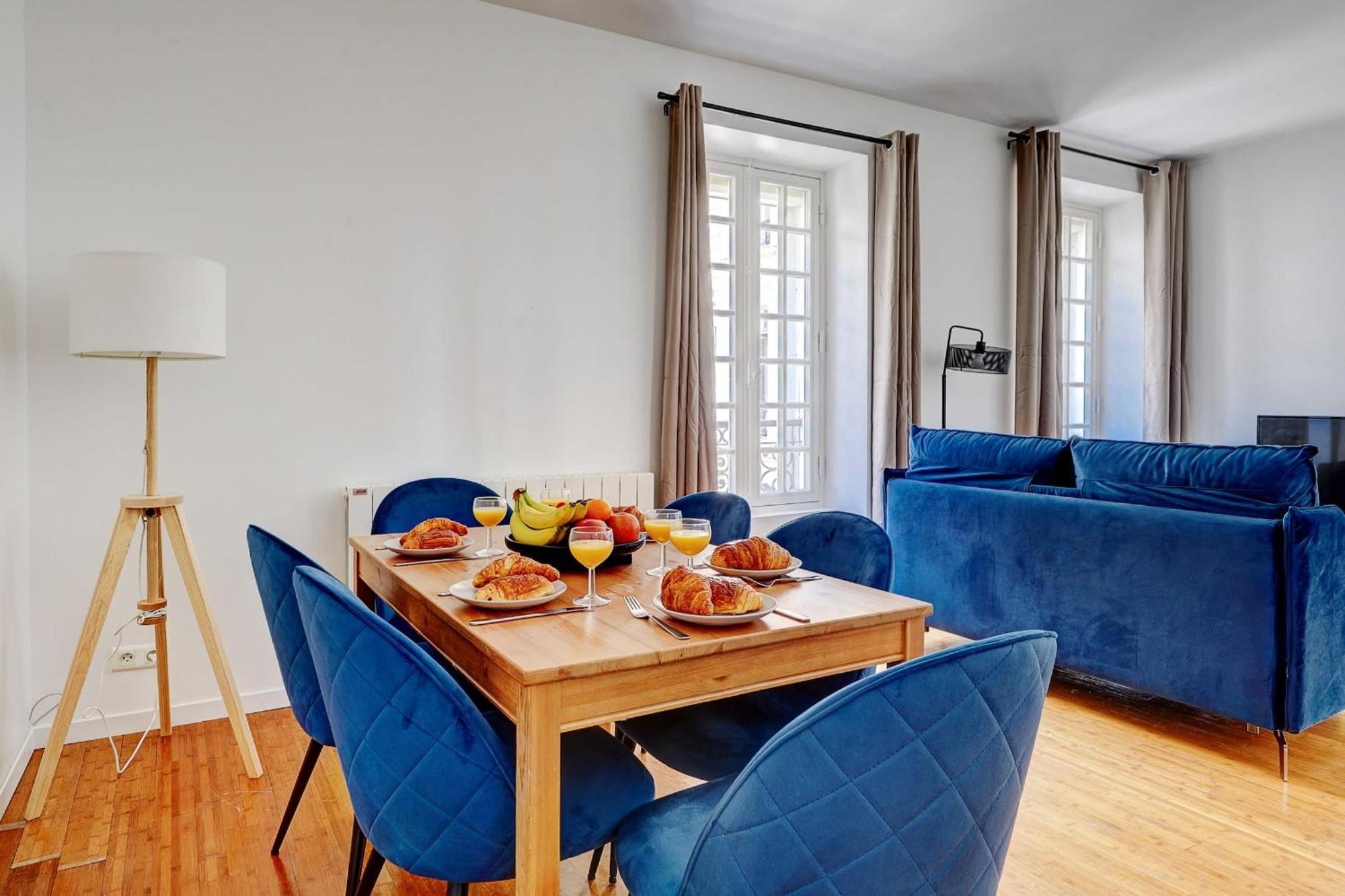 Champs-Elysees - 2Br With Balcony - Cityapartmentstay ปารีส ภายนอก รูปภาพ