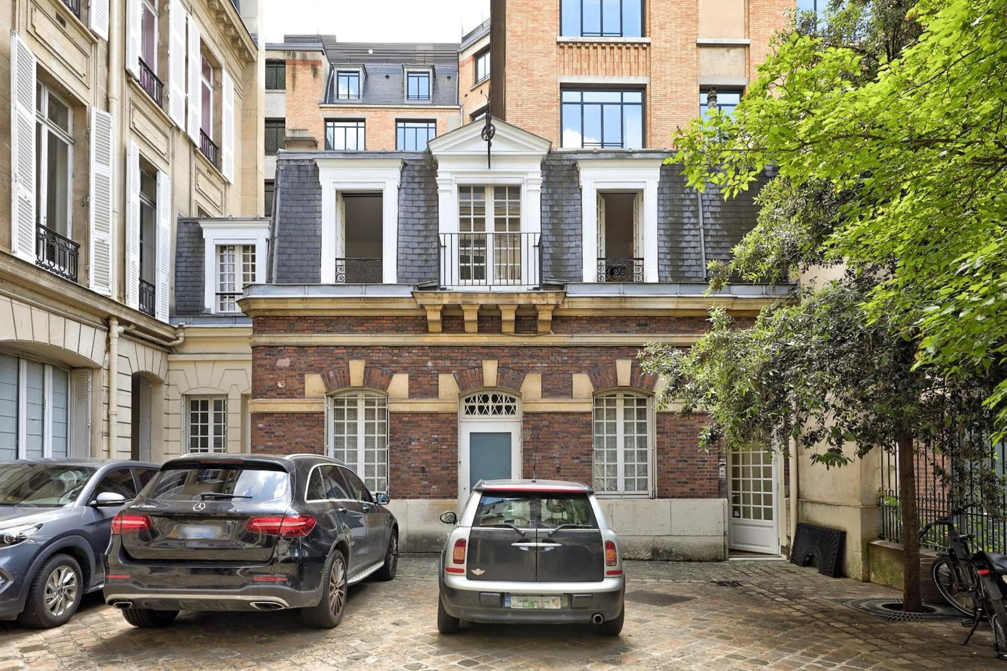 Champs-Elysees - 2Br With Balcony - Cityapartmentstay ปารีส ภายนอก รูปภาพ